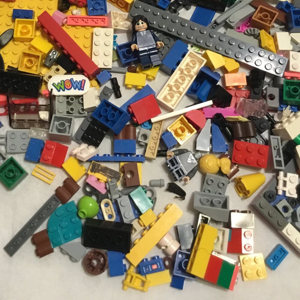Great colorful lot of Lego pieces - lots of different shapes, colors, etc. - Picture 6 of 8